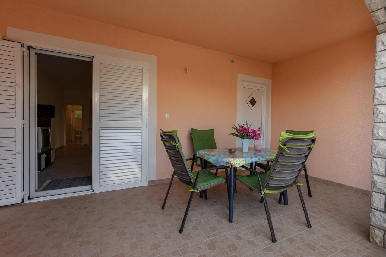 ויר Apartman Kristo מראה חיצוני תמונה